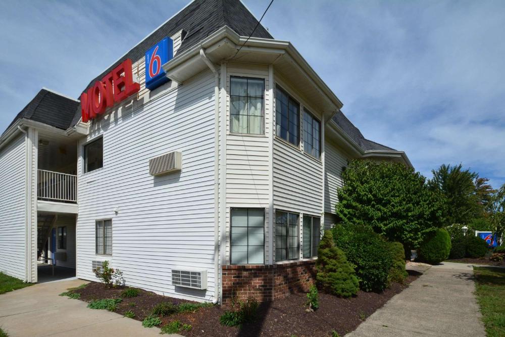 Motel 6-Wethersfield, CT - Hartford